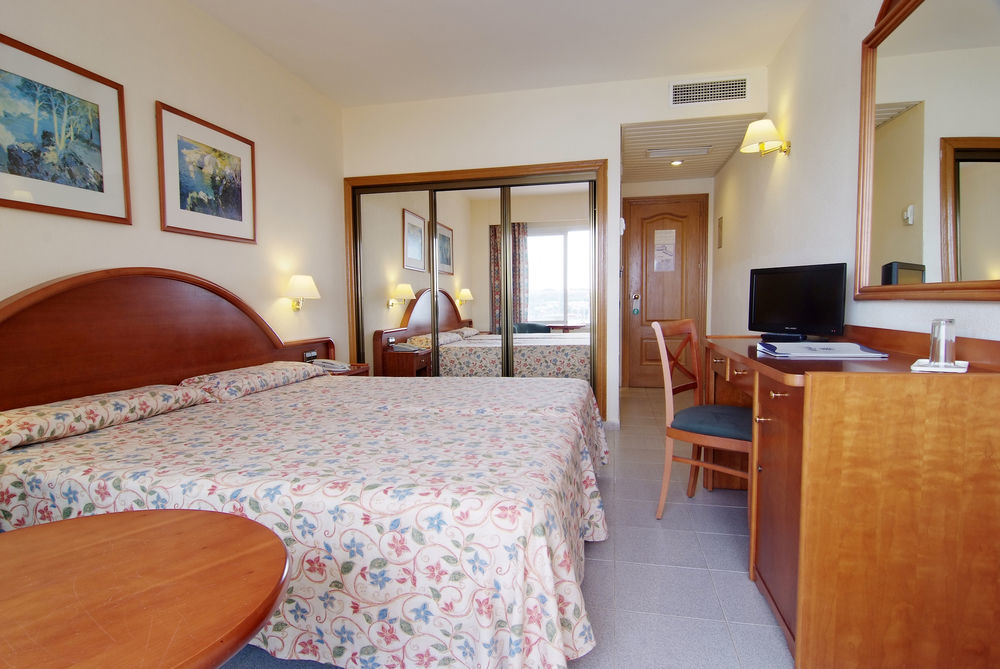 Bahia Principe Sunlight Coral Playa - Adults Only Hotel